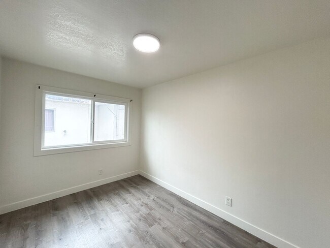 Building Photo - 3800 Waller Ave