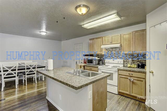 Building Photo - Boise 2101Sqft Great family home in Devonshire Subdivision