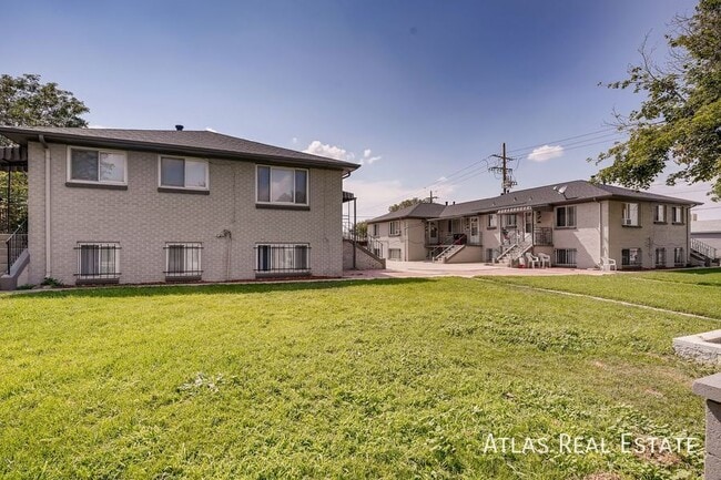 Building Photo - 1395 Lansing St