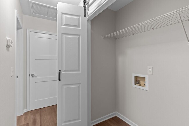 Building Photo - 3303 Marsh View Dr