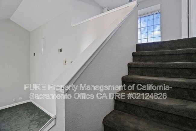 Building Photo - 4 Coyle Creek Cir