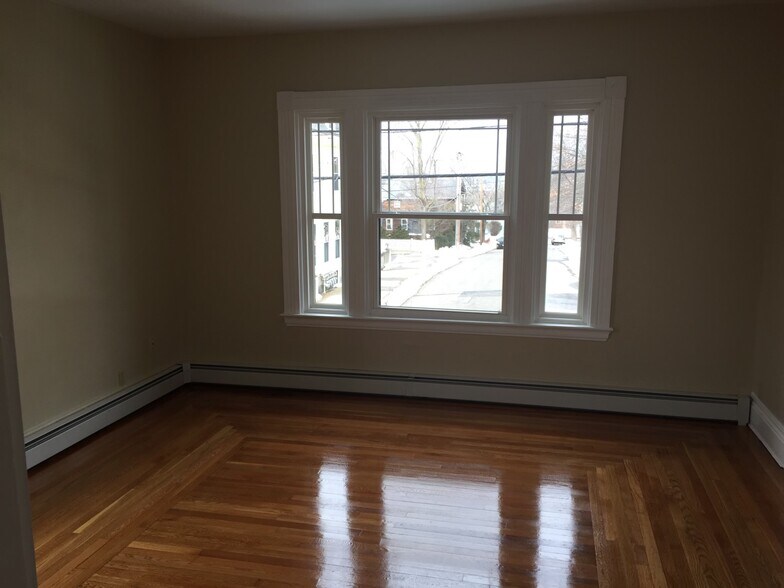 Bedroom - 59 Halsey St