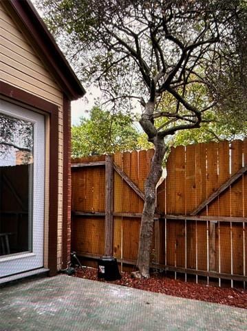 Building Photo - 3115 Royal Gable Dr