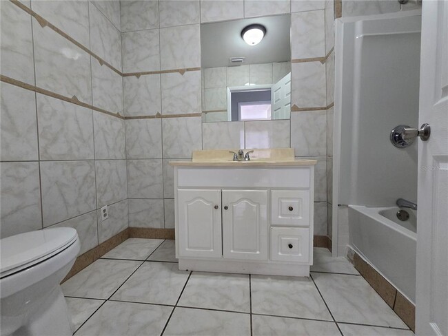 Building Photo - 21 Mountain Dr