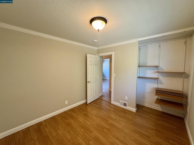 Building Photo - 2315 Dapplegray Ln