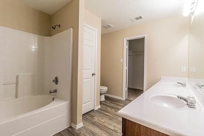 Building Photo - AVAILABLE NOW; APPLY AT OUR WEBSITE TODAY!!