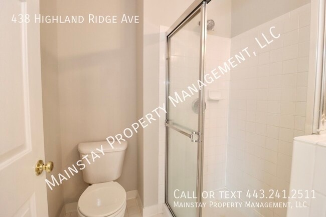 Building Photo - 438 Highland Ridge Ave