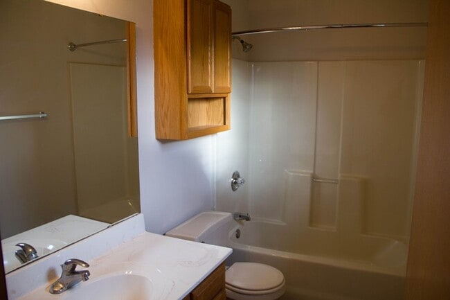 Building Photo - 1515 Candlewick Ln