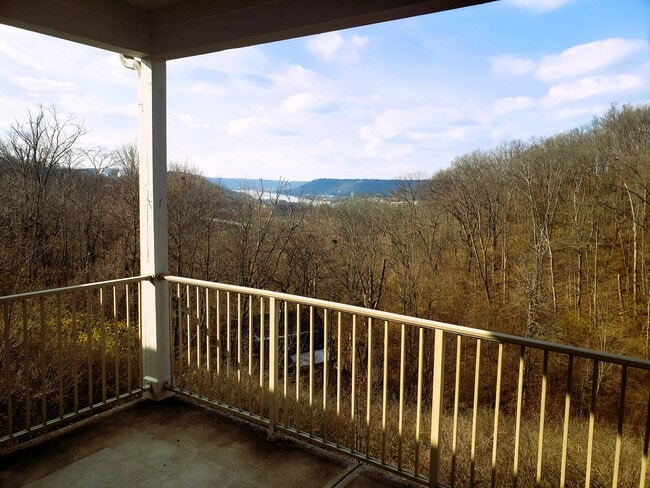 Building Photo - 664 Rivers Breeze Dr