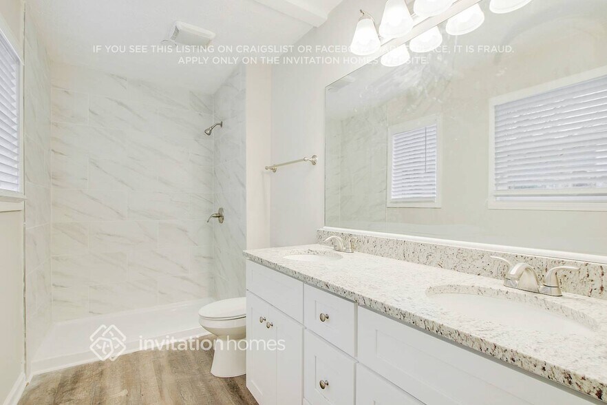 Building Photo - 232 Rustic Ridge Dr NE