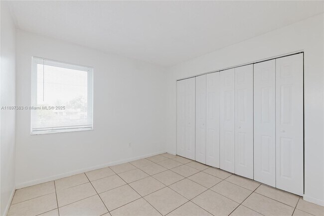 Building Photo - 2020 NW 119th St