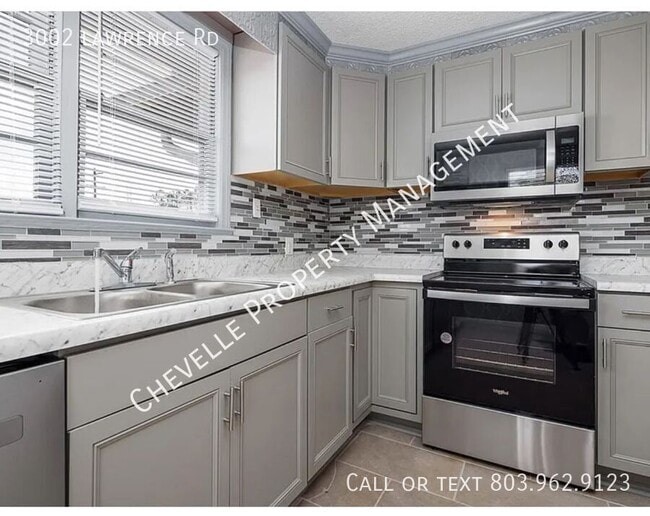 Building Photo - 3002 Lawrence Rd