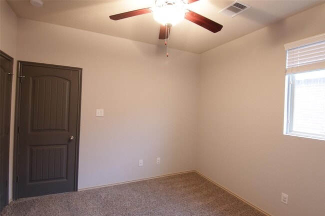 Building Photo - 20419 Newcastle Ridge Ln