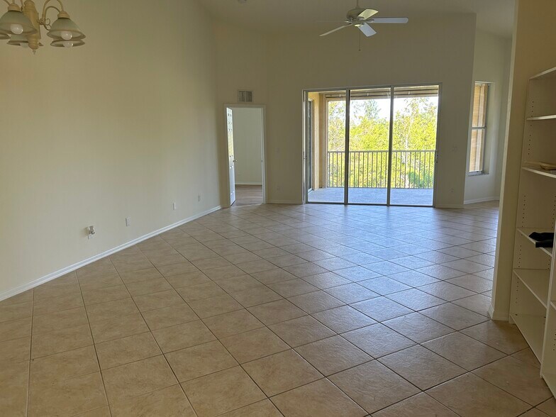 Building Photo - 11880 Bayport Ln