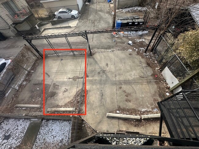 Building Photo - 2249 W Monroe St