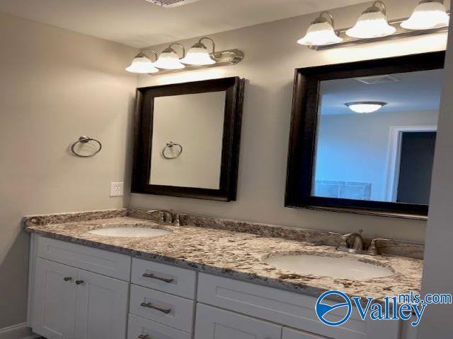 Building Photo - 15595 Ironcrest Drive NW