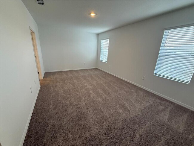 Building Photo - 4659 Ostero St