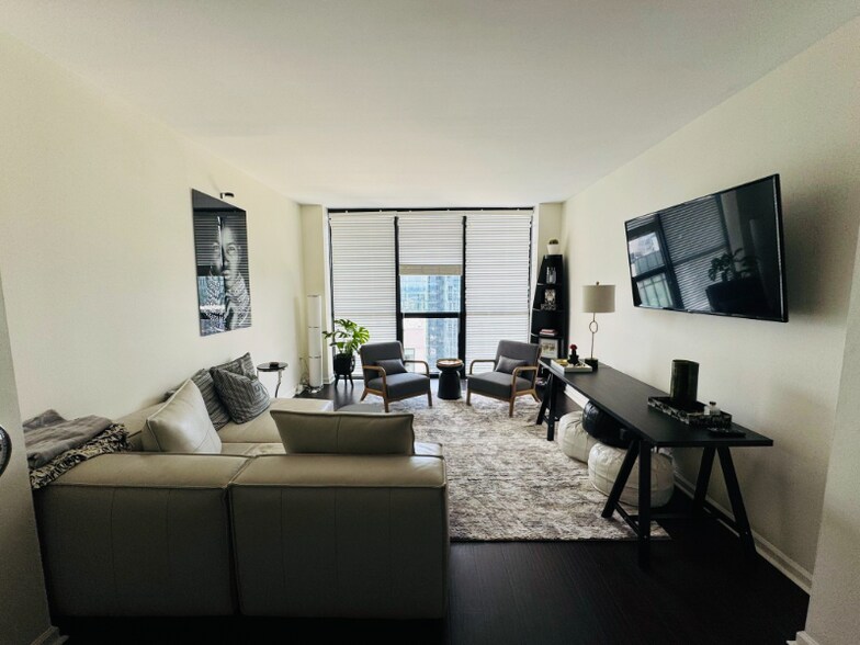 Primary Photo - 1280 W Peachtree St NW