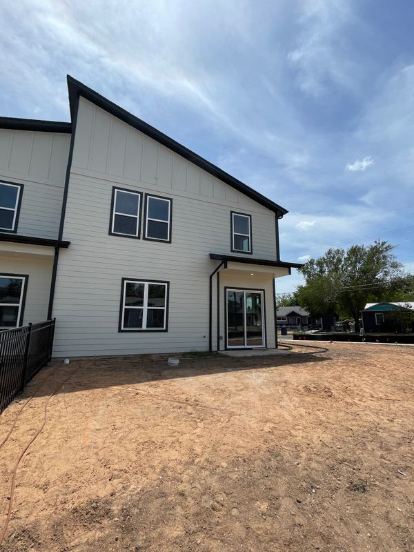 Building Photo - 4701 Wally Ave