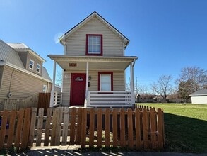 Building Photo - Charming Franklinton Home