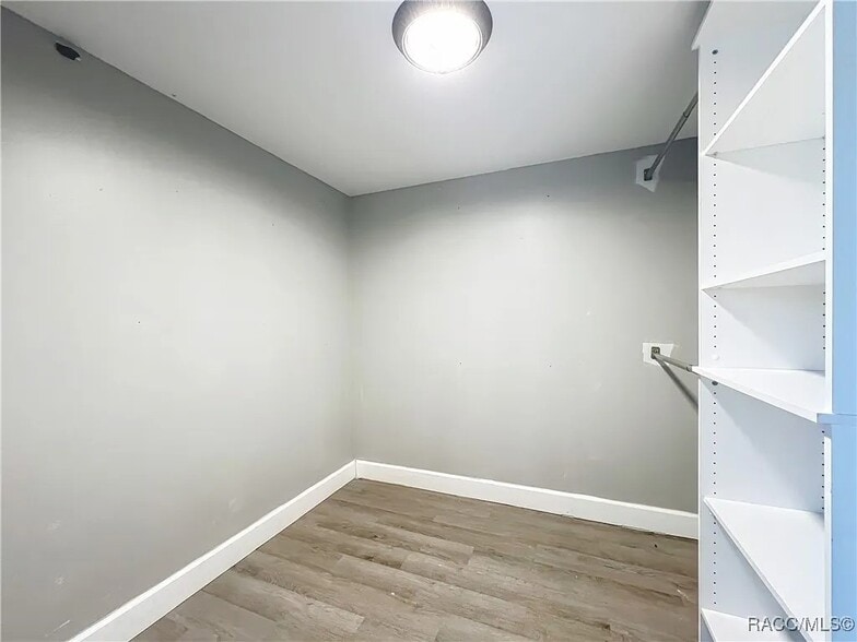 Building Photo - 13691 E Hwy 25