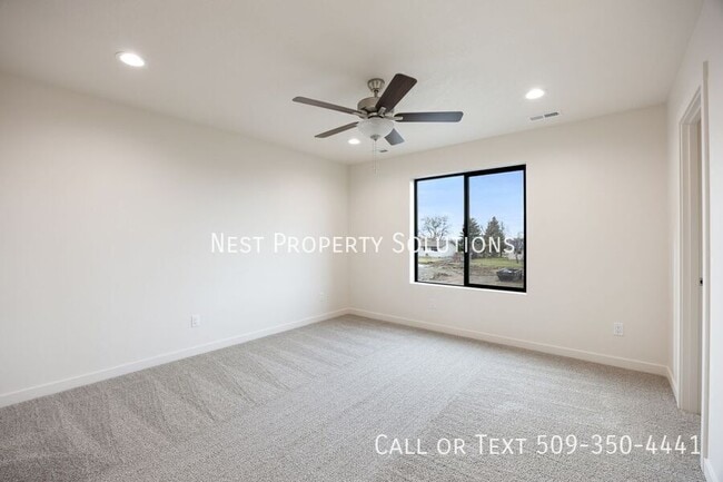 Building Photo - 601 S Dorsing St