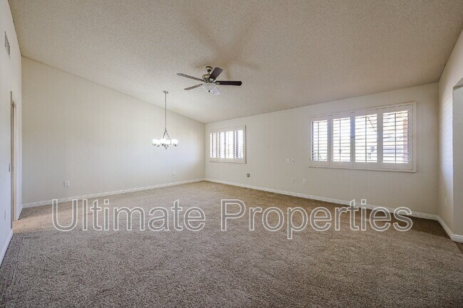 Building Photo - 13107 W Lyric Dr