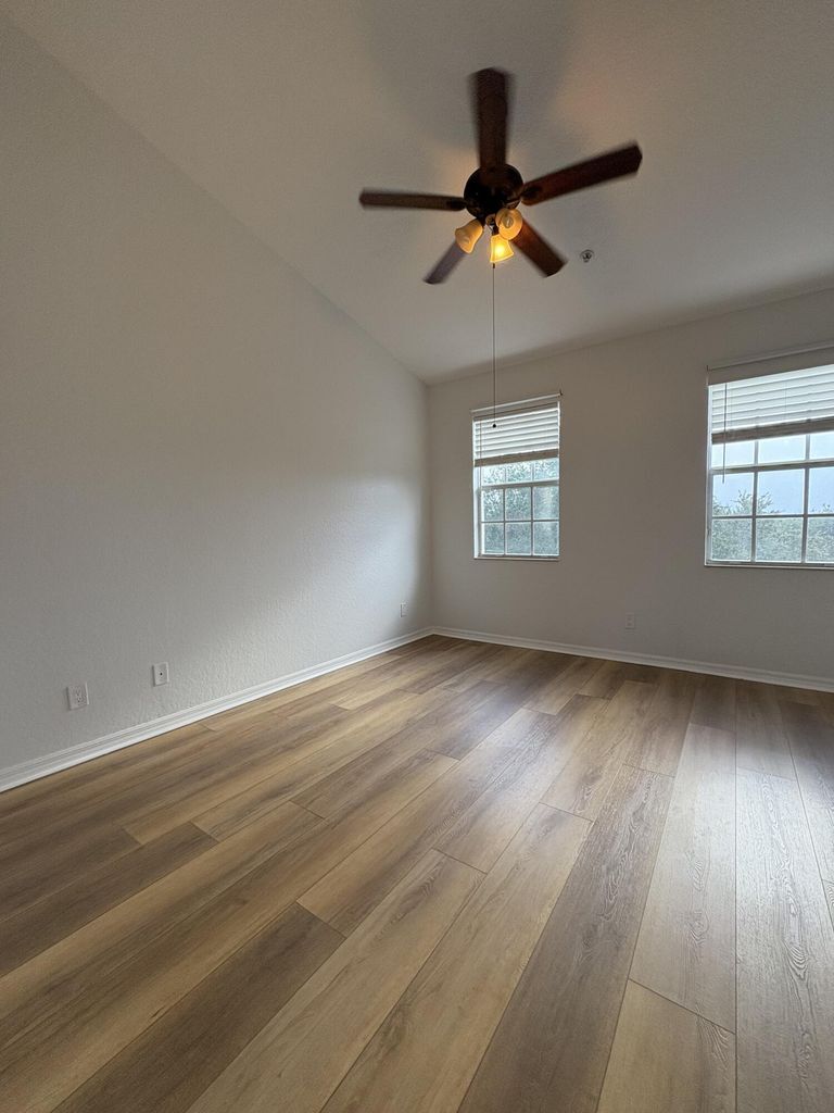 Building Photo - 129 E Bay Cedar Cir