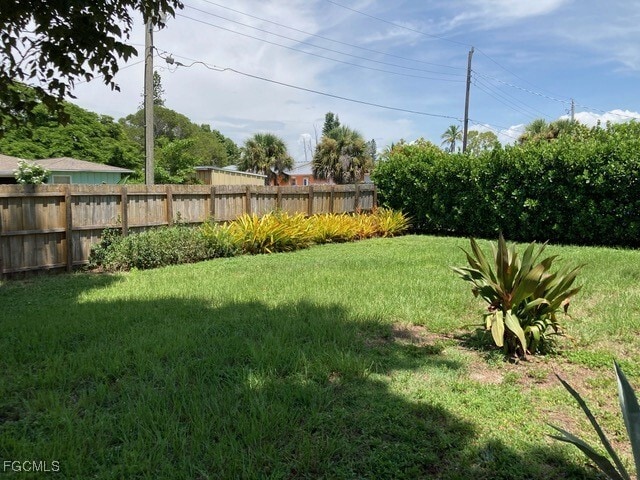 Building Photo - 3131 Calusa Ave