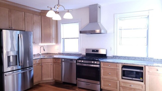 Primary Photo - 48 Granger St