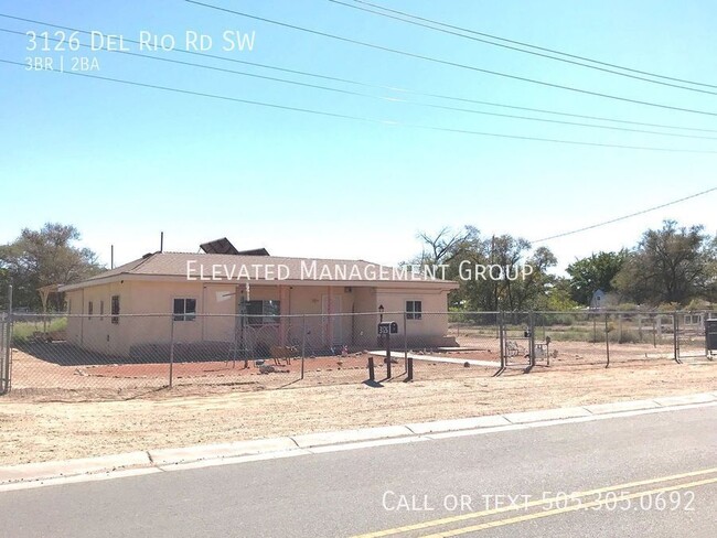 Building Photo - 3 Bedroom in Del Rio Acres/South Valley. L...