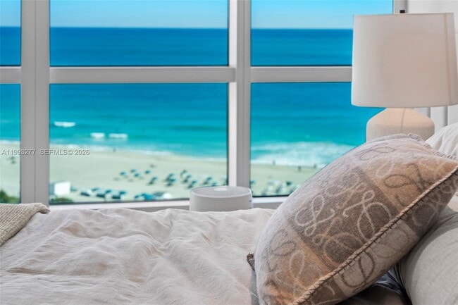 Building Photo - 100 South Pointe Dr