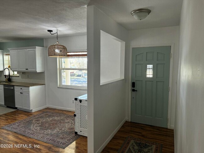 Building Photo - 1926 71st Ave