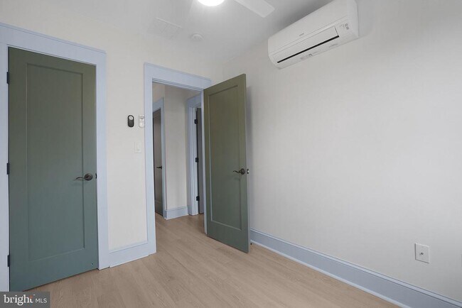 Building Photo - 837 Decatur St NW