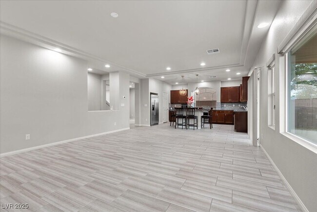 Building Photo - 716 Eros Ct