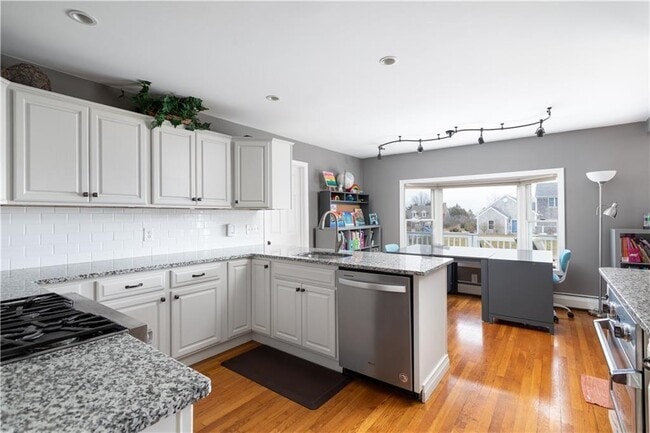 Building Photo - 45 Windstone Dr