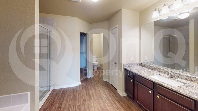 Building Photo - 705 Juneberry Dr