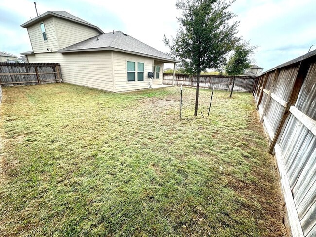 Building Photo - 4051 Basil Mdw