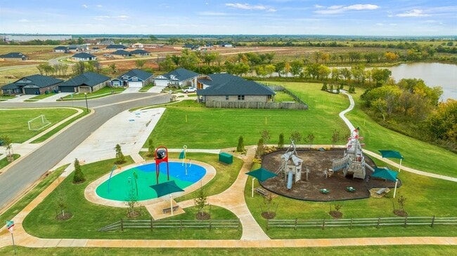 Building Photo - 6509 SE 87th St