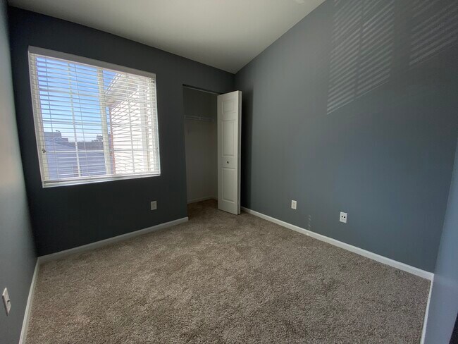Building Photo - 122 Bertram Dr