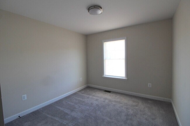 Building Photo - 1428 Appaloosa Ct