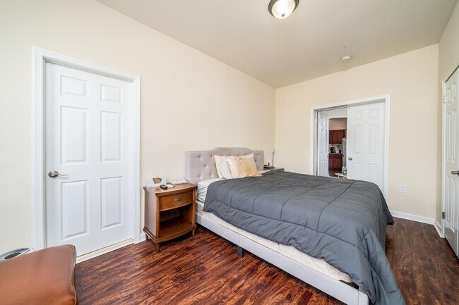 Building Photo - 67 Oakland Ave