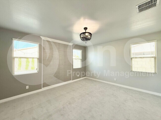 Building Photo - 35231 N Braeden Dr