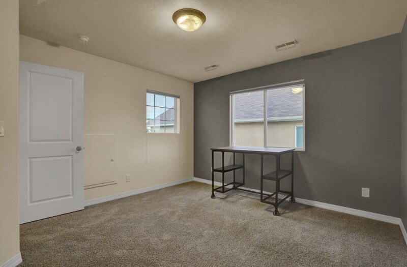 Building Photo - 10614 Rhinestone Dr