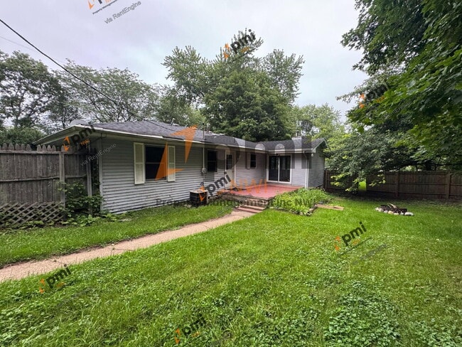 Building Photo - 202 E 250 S