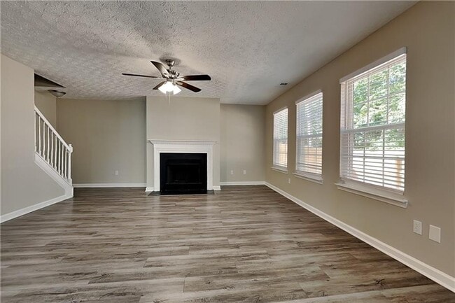 Building Photo - 578 Arbor Ridge Dr