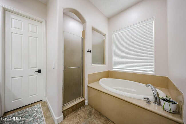 Building Photo - 14383 W Monte Vista Rd