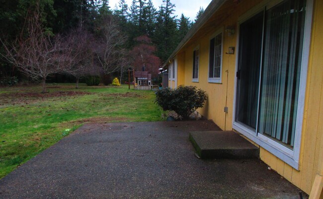 Building Photo - Howell.R-3809/11