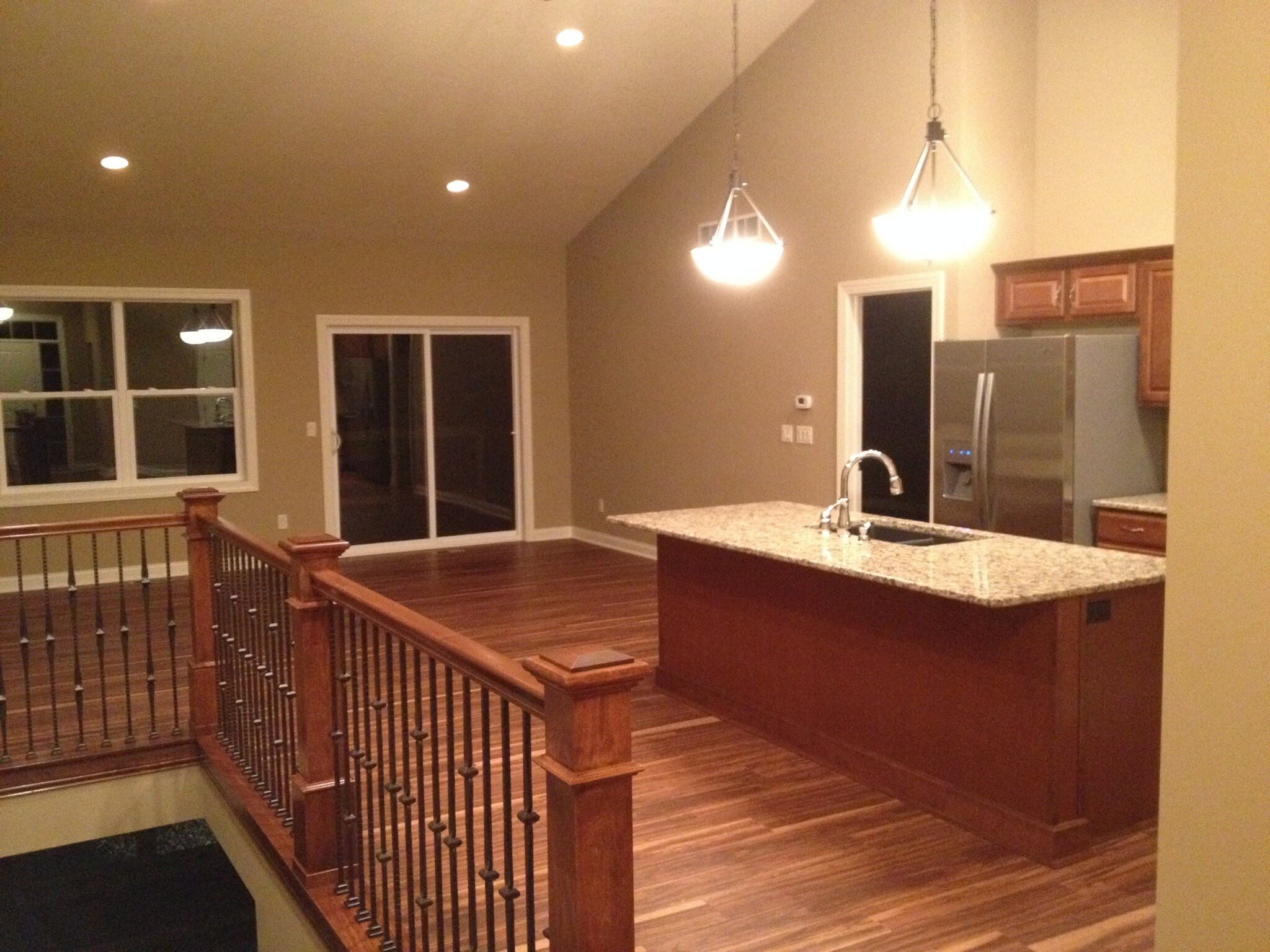 Great room & kitchen - 2723 London Drive