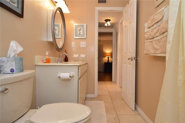 Building Photo - 5245 Coquina Key Dr SE